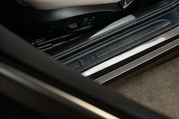 BMW 335i 28 of 30