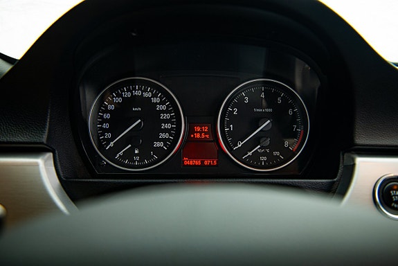 BMW 335i 22 of 30