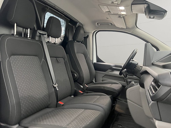 Ford Transit Custom 20 of 25