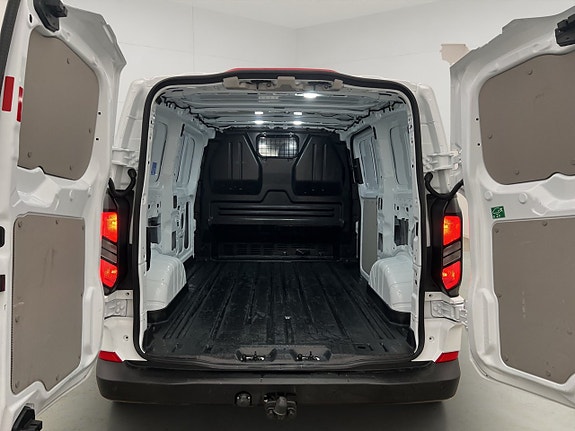 Ford Transit Custom 11 of 25