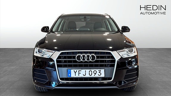 Audi Q3 8 of 12