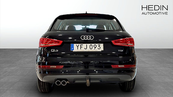 Audi Q3 7 of 12