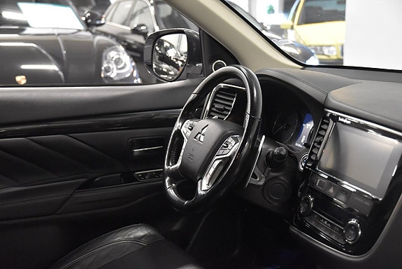 Mitsubishi Outlander 8 of 22