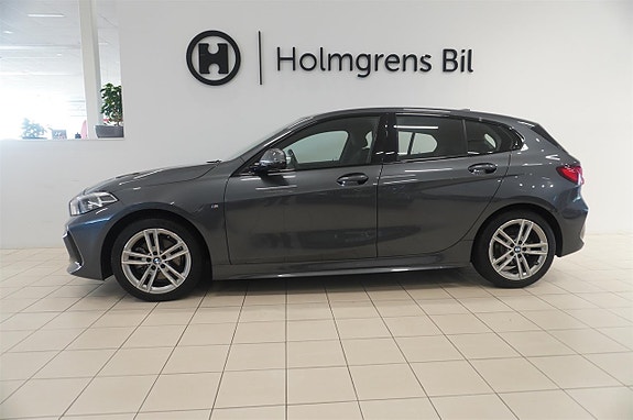 BMW 118i 3 of 13