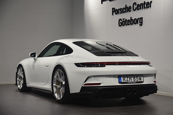 Porsche 911 GT3 6 of 22