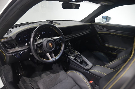 Porsche 911 GT3 11 of 22