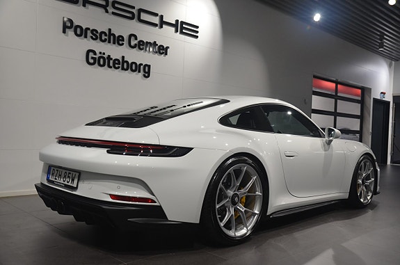 Porsche 911 GT3 4 of 22