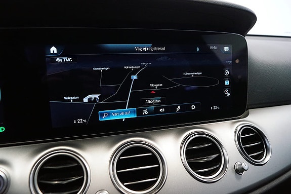 Mercedes-Benz E220 12 of 19