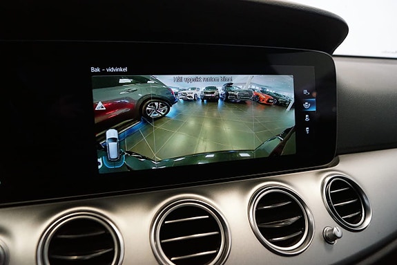Mercedes-Benz E220 14 of 19