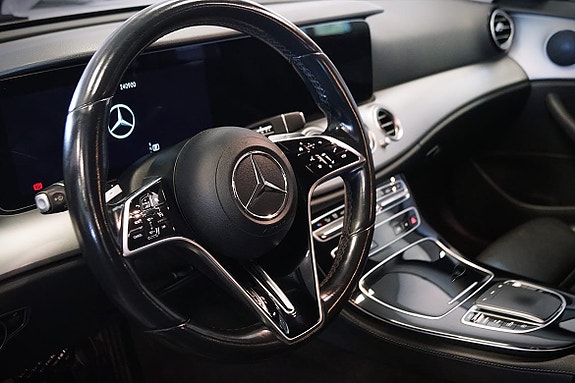 Mercedes-Benz E220 10 of 19