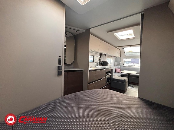 Adria ALPINA 583 LP / Mover 18 of 26