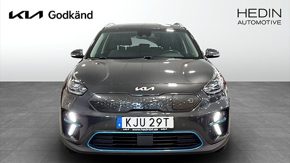 Kia e-Niro 2 of 12
