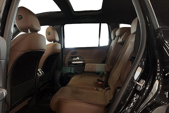 Mercedes-Benz GLB200 10 of 27