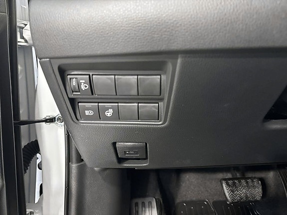 Toyota Yaris 17 of 19