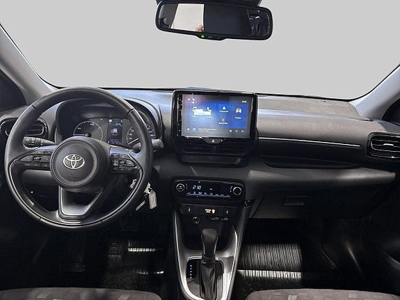 Toyota Yaris 12 of 19