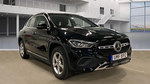 Mercedes-Benz GLA250 e 5 of 6