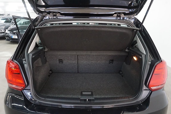 Volkswagen Polo 8 of 15