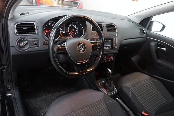 Volkswagen Polo 12 of 15