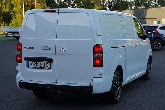 Opel Vivaro 25 of 27