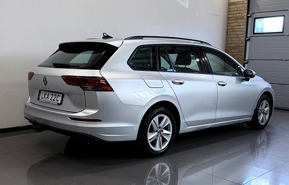 Volkswagen Golf VIII 6 of 13
