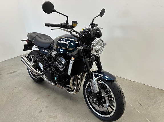 Kawasaki Z900 RS Nu hemma i butiken 4 of 13