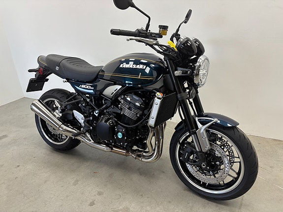 Kawasaki Z900 RS Nu hemma i butiken 3 of 13