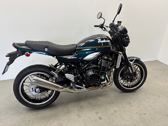 Kawasaki Z900 RS Nu hemma i butiken 5 of 13