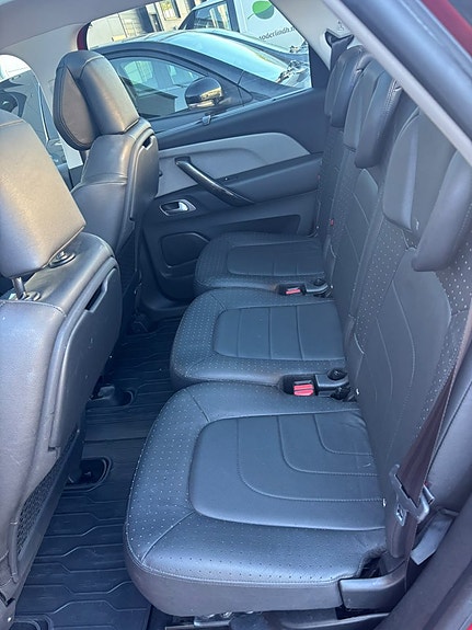 Citroen C4 Picasso 15 of 17