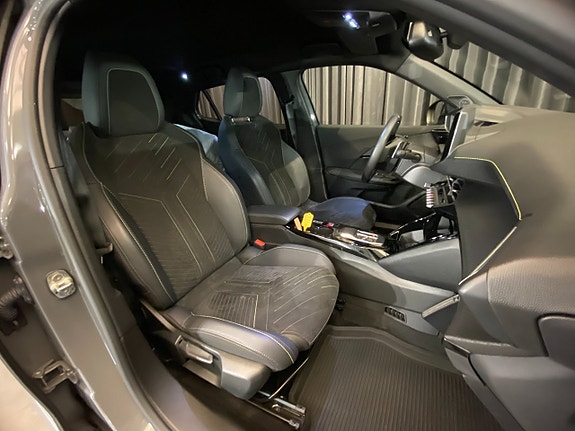 Peugeot 2008 8 of 30