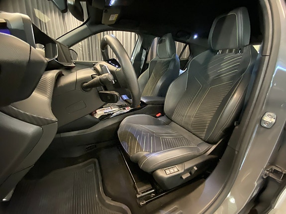 Peugeot 2008 7 of 30