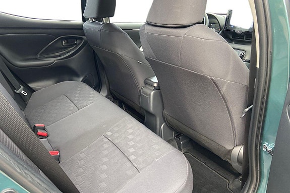 Toyota Yaris 9 of 21