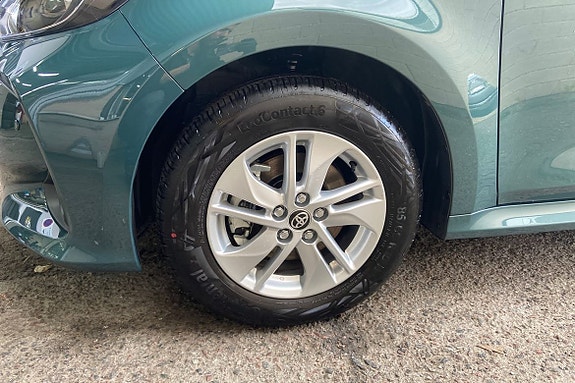 Toyota Yaris 17 of 21