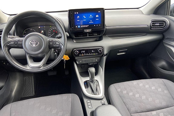 Toyota Yaris 10 of 21