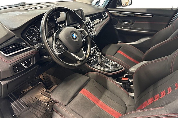 BMW 218d 10 of 25