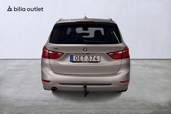 BMW 218d 7 of 25