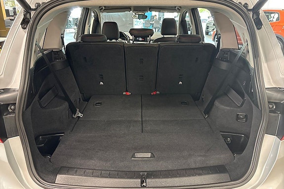 BMW 218d 22 of 25