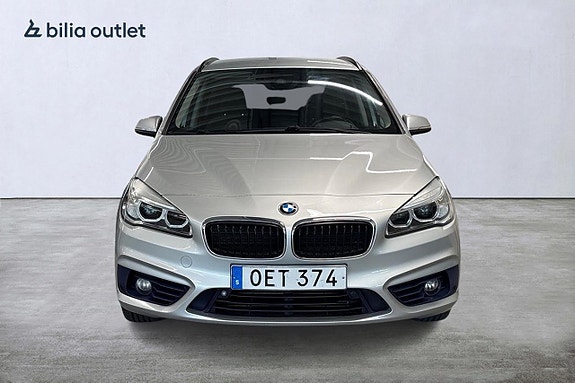 BMW 218d 8 of 25