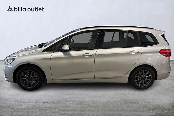 BMW 218d 6 of 25