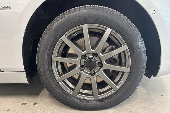 BMW 218d 20 of 25