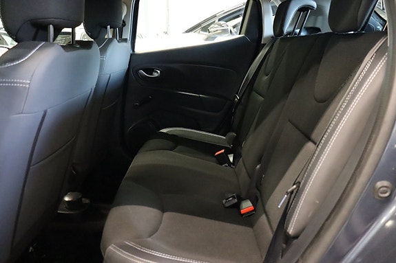 Renault Clio 10 of 23