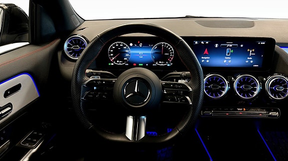 Mercedes-Benz GLA250 e 4 of 18