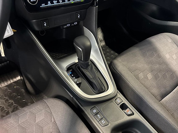 Toyota Yaris 18 of 19