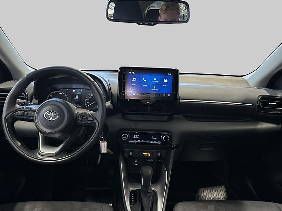 Toyota Yaris 12 of 19