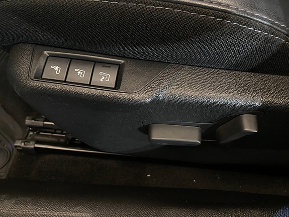 Peugeot 2008 21 of 30