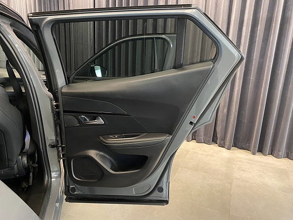 Peugeot 2008 26 of 30