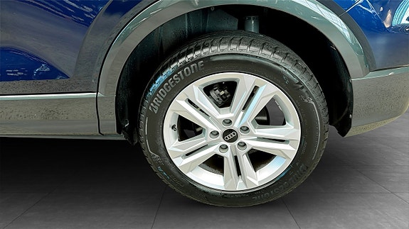Audi Q2 6 of 12