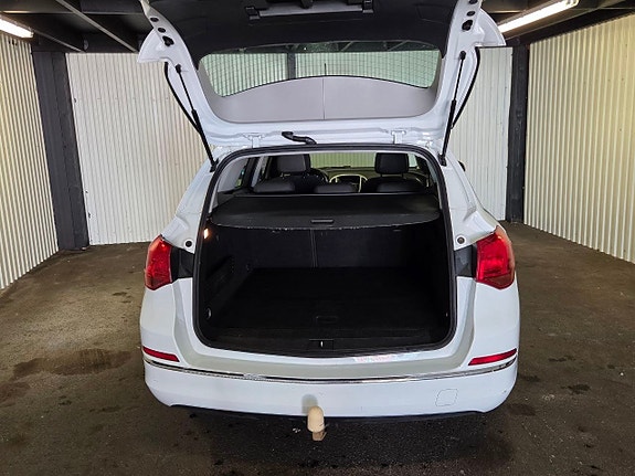 Opel Astra 11 of 12