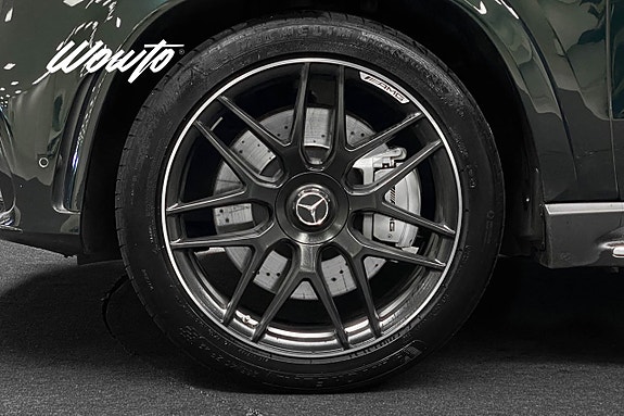 Mercedes-Benz GLE53 23 of 24