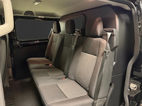 Ford Transit Custom 10 of 19