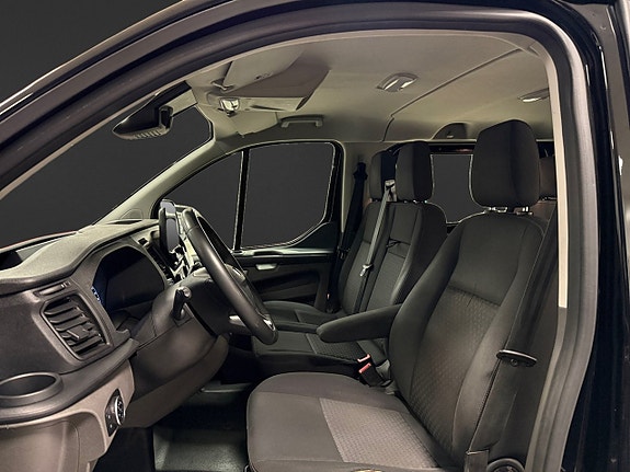 Ford Transit Custom 8 of 19